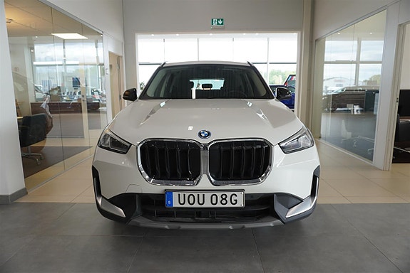 BMW X1 2 of 6