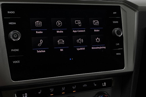 Volkswagen Passat 20 of 30