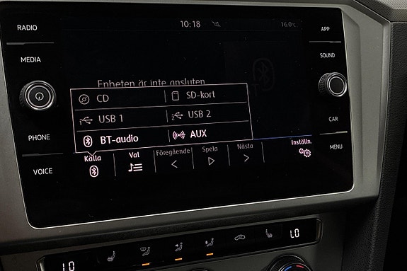 Volkswagen Passat 22 of 30