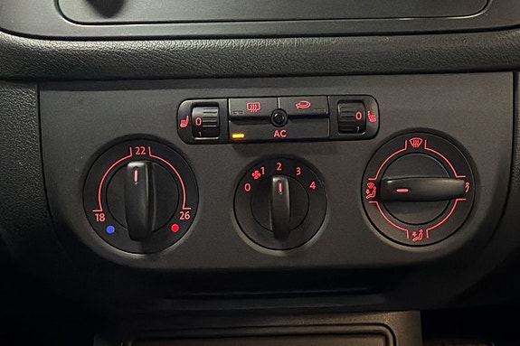 Volkswagen Golf Plus 11 of 19