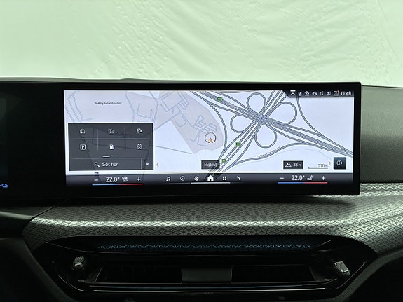 BMW 330e 9 of 13