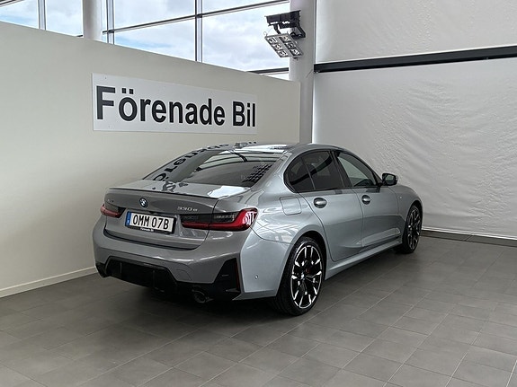 BMW 330e 12 of 13