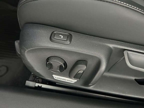 Volkswagen Passat 10 of 22