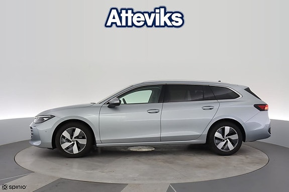 Volkswagen Passat 6 of 22