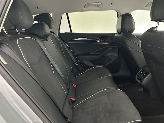 Volkswagen Passat 15 of 22