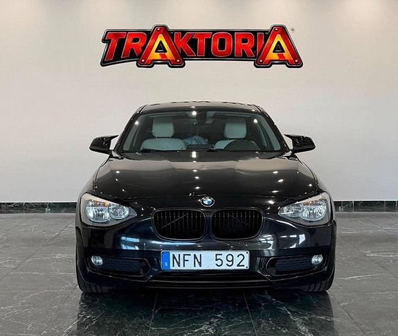 BMW 118d 3 of 11