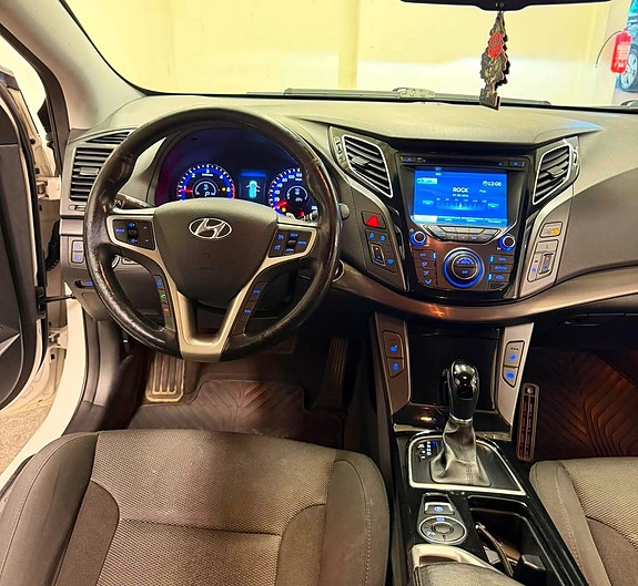 Hyundai i40 13 of 22