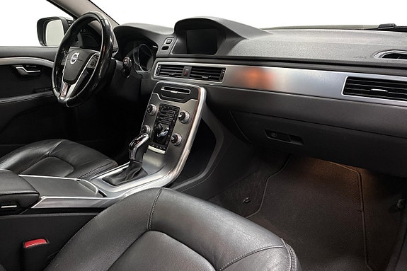 Volvo XC70 15 of 30