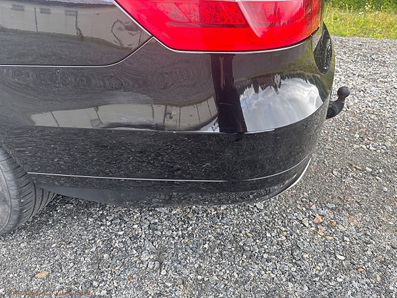 Mercedes-Benz E200 27 of 28