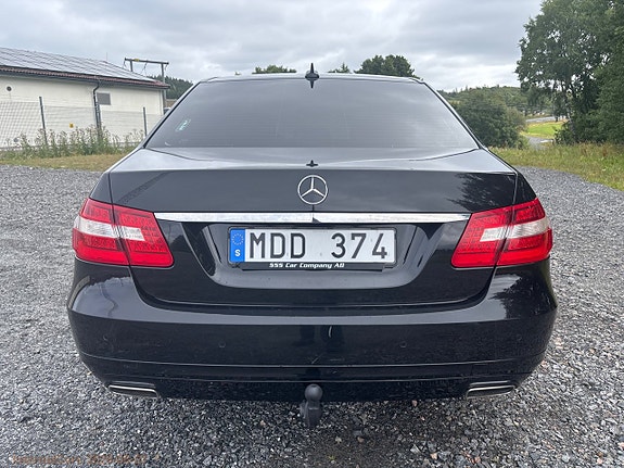 Mercedes-Benz E200 6 of 28