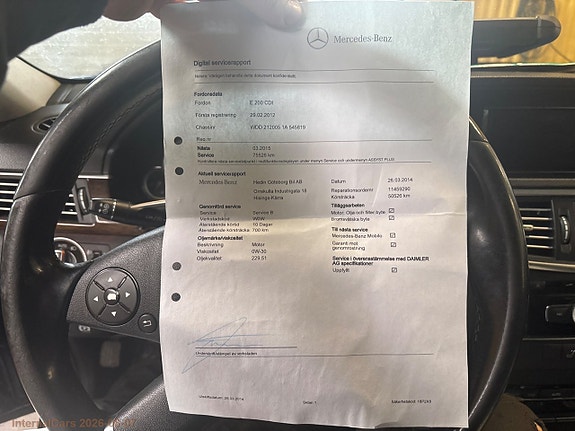 Mercedes-Benz E200 17 of 28