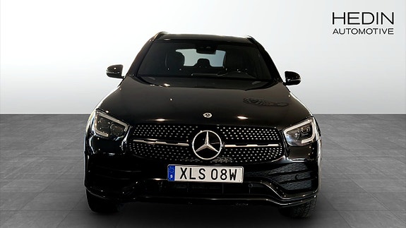 Mercedes-Benz GLC300 de 8 of 9