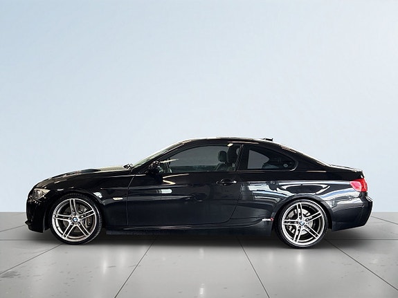 BMW 335i 4 of 22