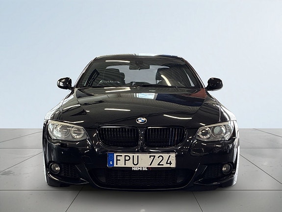 BMW 335i 2 of 22