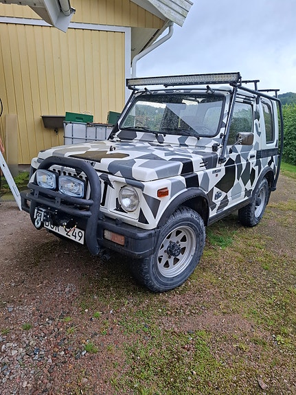 Suzuki SJ 410 5 of 5