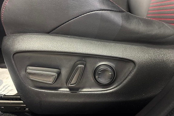 Toyota RAV4 13 of 16