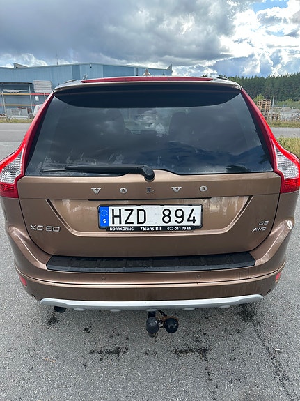 Volvo XC60 14 of 16