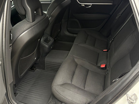 Volvo V90 15 of 29