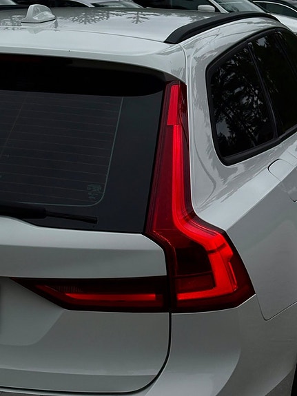 Volvo V90 7 of 29