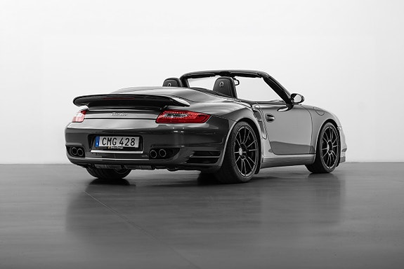 Porsche 911 4 of 30