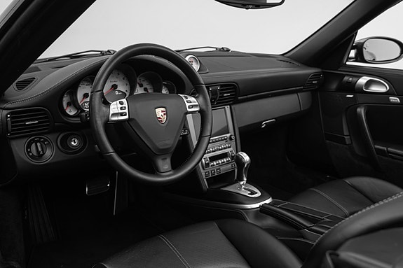 Porsche 911 15 of 30