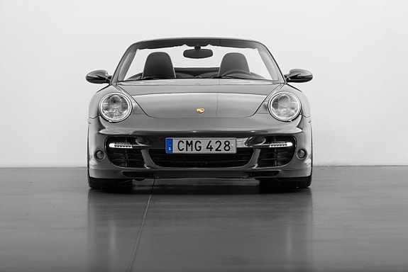 Porsche 911 6 of 30