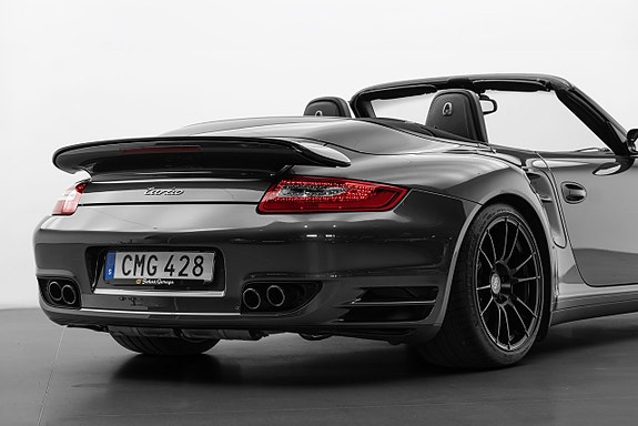 Porsche 911 24 of 30