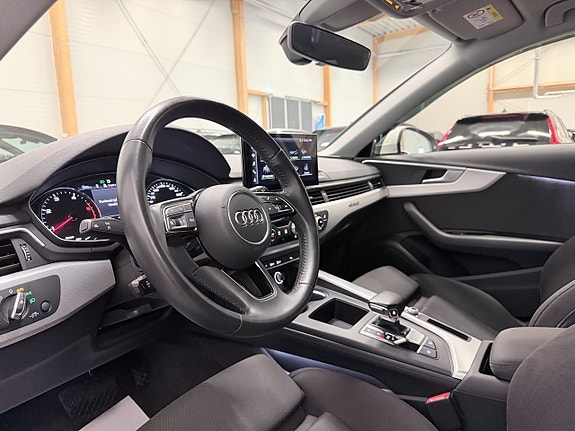 Audi A4 11 of 21