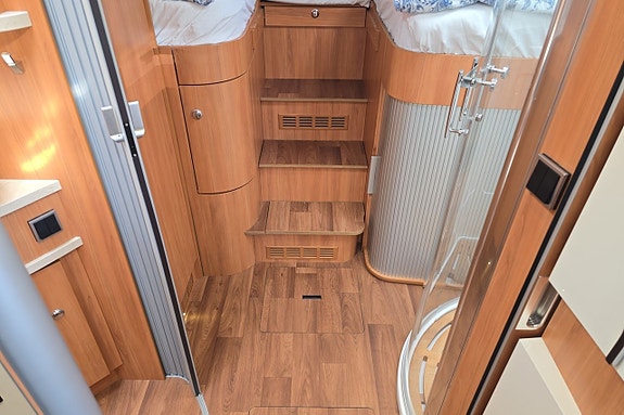 Hymer B 778 SL 3.0 177hk Aut, Långbädd, Solcell, Inverter (Inkommande) 14 of 30