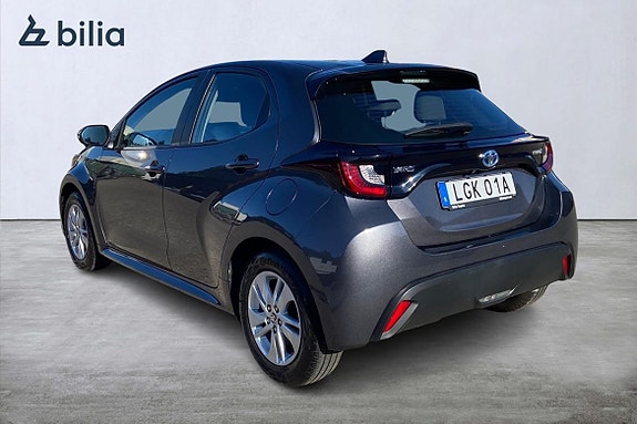 Toyota Yaris 2 of 21