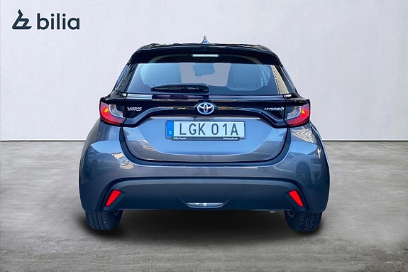 Toyota Yaris 5 of 21