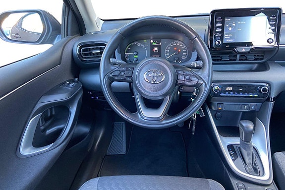 Toyota Yaris 11 of 21
