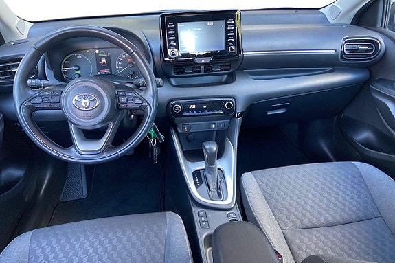 Toyota Yaris 10 of 21