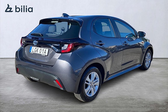 Toyota Yaris 19 of 21