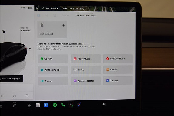 Tesla Model Y 21 of 25