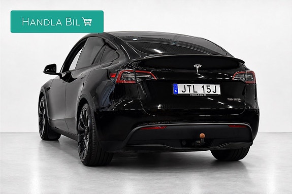Tesla Model Y 7 of 25