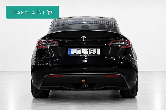 Tesla Model Y 6 of 25