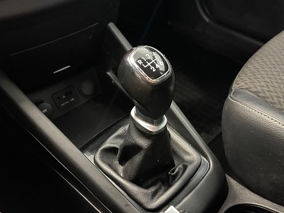 Kia Ceed 17 of 25