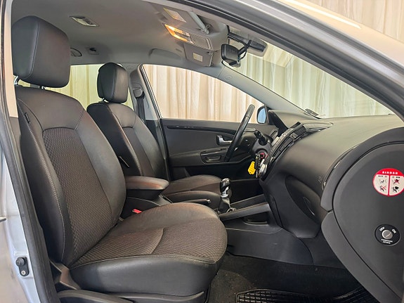 Kia Ceed 9 of 25
