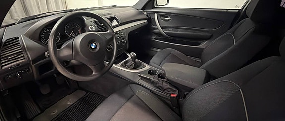 BMW 128ti 9 of 10