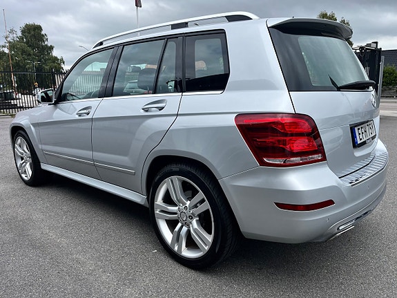 Mercedes-Benz GLK200 5 of 11