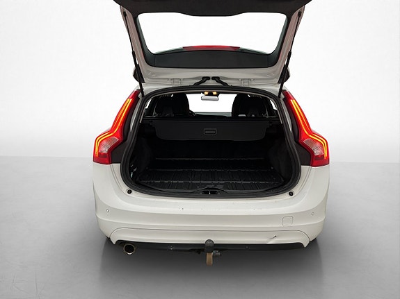 Volvo V60 24 of 28