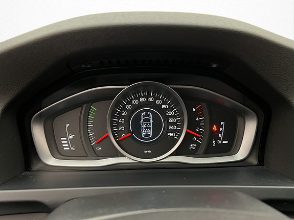 Volvo V60 16 of 28