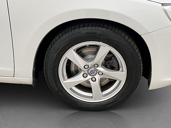 Volvo V60 28 of 28