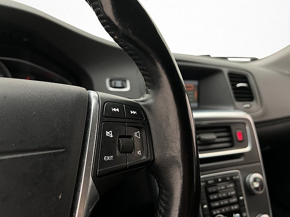 Volvo V60 17 of 28