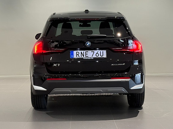 BMW X1 4 of 18