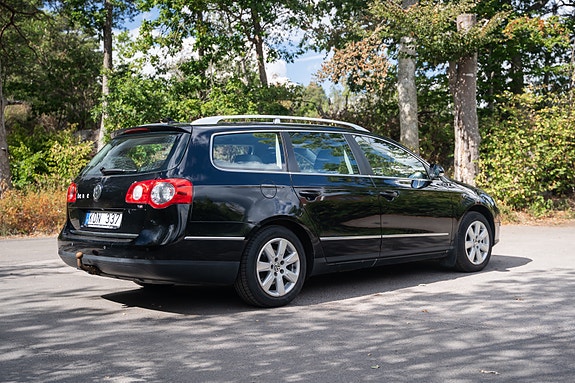 Volkswagen Passat 6 of 21