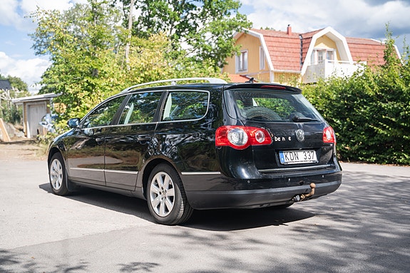 Volkswagen Passat 8 of 21