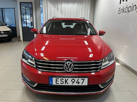 Volkswagen Passat 4 of 16