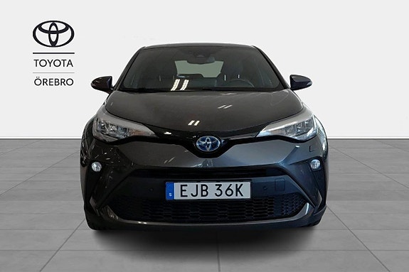 Toyota C-HR 6 of 11